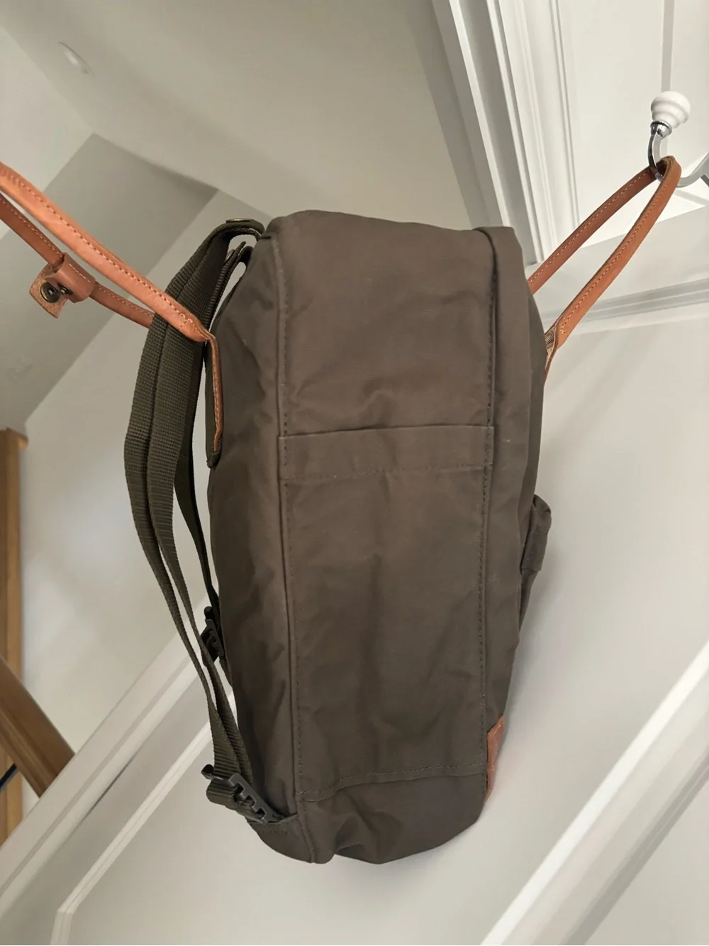 Kånken Leather-Handle Backpack in Dark Olive